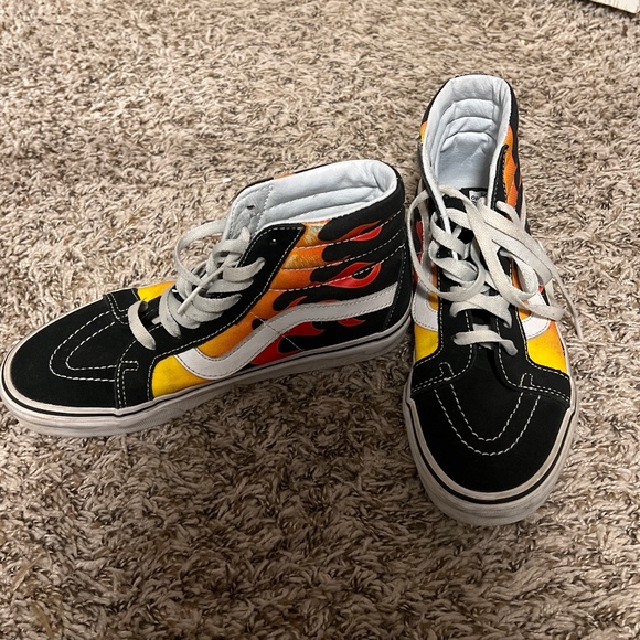 Vans - Picture 1 of 1
